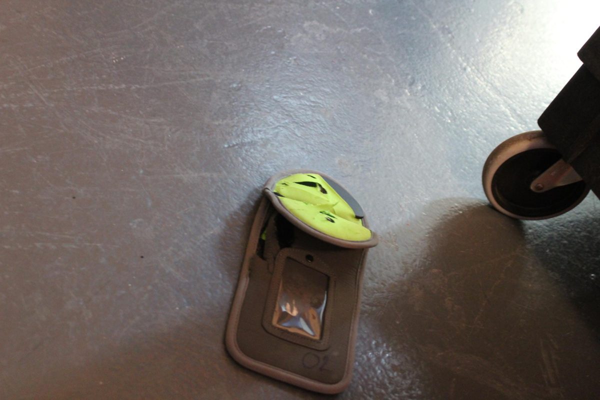 Can Students Navigate Emergencies Without Cell Phones?